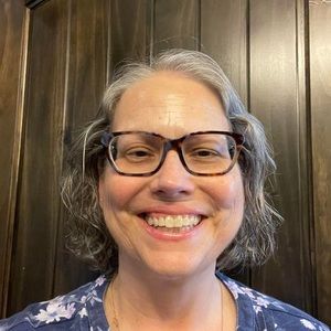 Meet your Posher, Tina